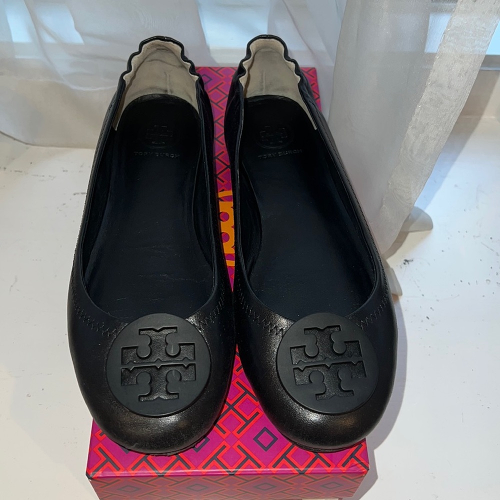 Tory Burch Minnie Travel Black on Black soft Nappa leather size 7.5